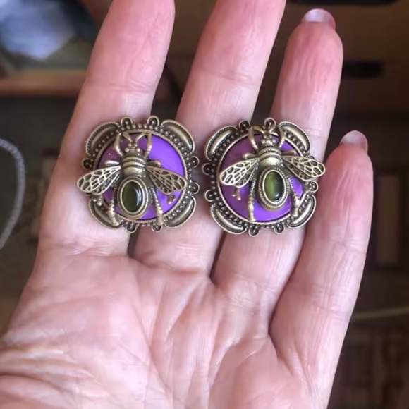 Victorian Bee An Exquisite Priceless Jewel Eearrings - Picture 2 of 4